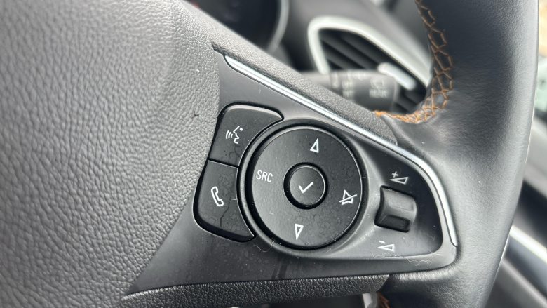 Vauxhall Crossland X 1.2T ecoTec [110] Tech Line Nav 5dr [6 Spd] [S/S] Petrol Hatchback